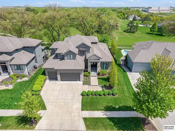 2331 S 218th Ave, Elkhorn, NE 68022