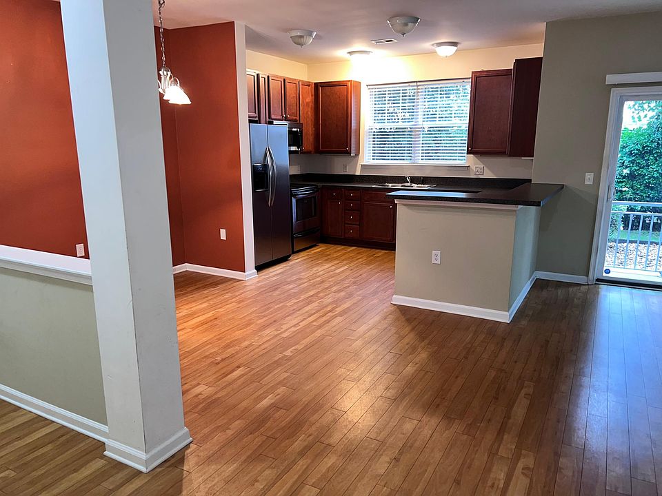 1st image of 5329 Warminster Dr #0