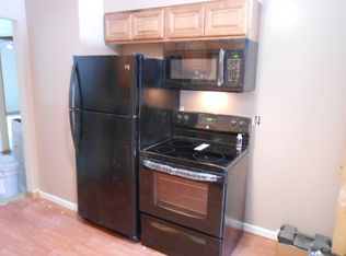 320 Center Ave APT 2, Sheboygan, WI 53081