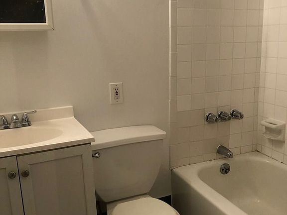 5th image of 173 E 102nd St APT 4
