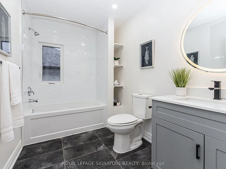 377 Adelaide Ave W — Photo 19