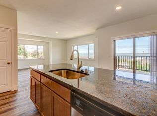 700 N State St #101, Bellingham, WA 98225