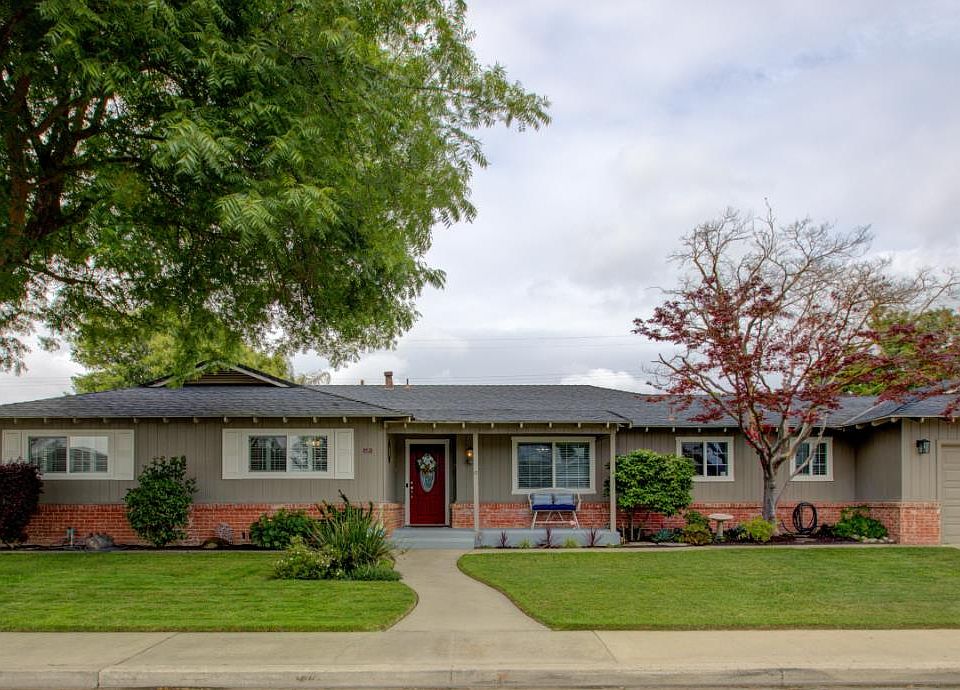 1st image of 605 Camellia St