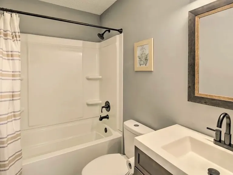 306 Emerald Dr — Photo 15