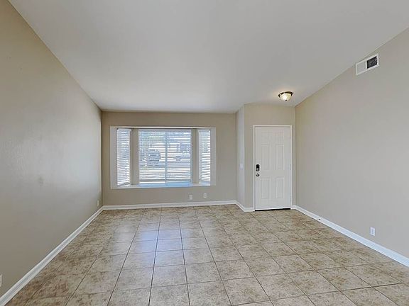 4th image of 44656 Morningstar Dr