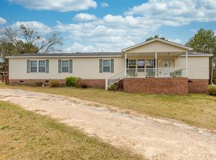 122 Blyther St, Aberdeen, NC 28315