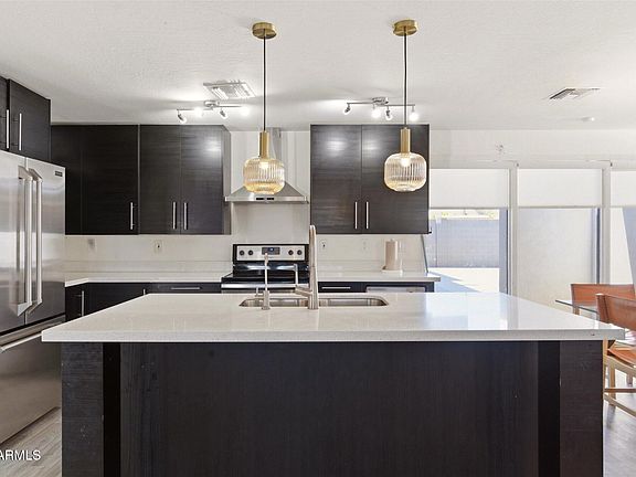 5th image of 3020 E WETHERSFIELD Road