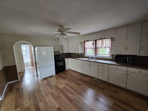 4th image of 10702 Cutler St