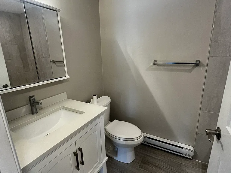 34 Berczy St #103 — Photo 11