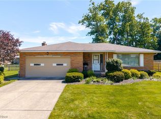 13899 Chippewa Trl, Middleburg Heights, OH 44130