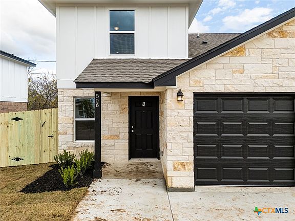 4th image of 806 White Meadow Ln