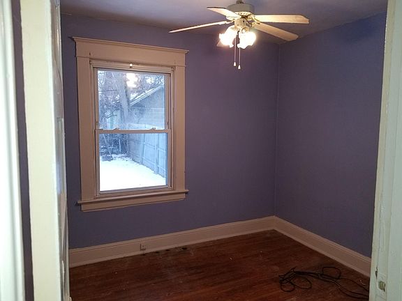 3rd image of 1450 Goodale Ave