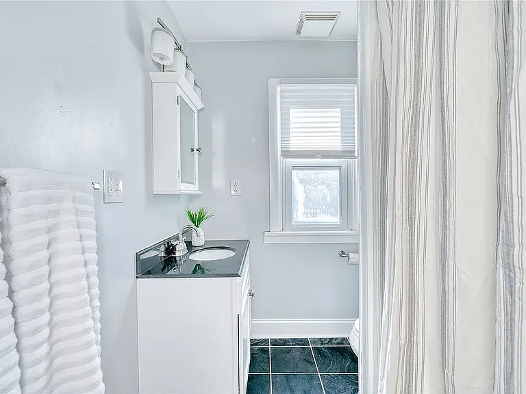 811 Penfield Rd — Photo 11