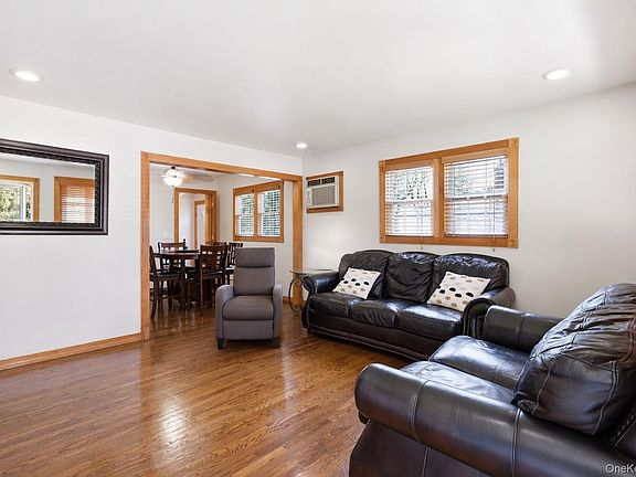 2nd image of 52 William Street