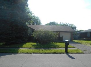 1010 Crestmoor Dr, Shelbyville, IN 46176