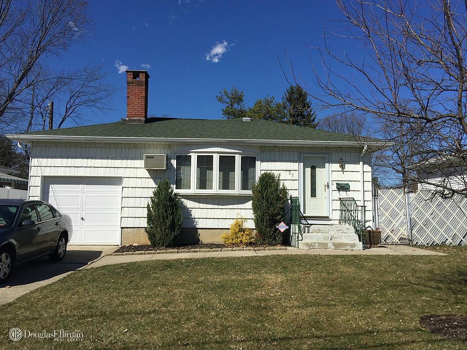 1st image of 27 Pearsall Pl