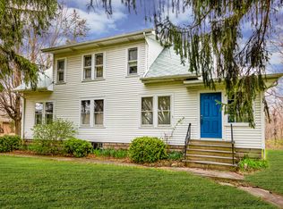 4276 Scottdale Rd, Saint Joseph, MI 49085