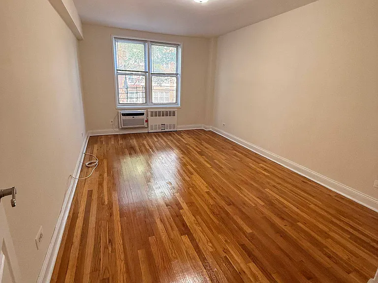405 Westminster Rd #LF4 — Photo 4