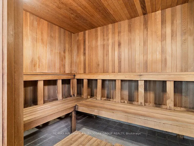 19 Grand Trunk Cres #3108 — Photo 22