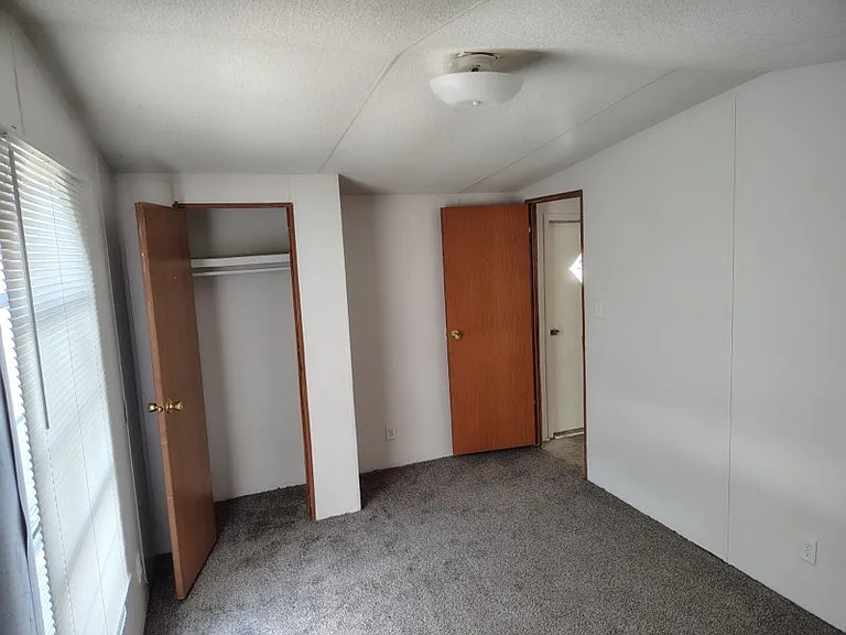 326 Mesquite Ln #25B — Photo 3