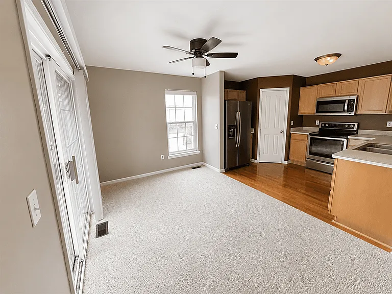 47599 Pembroke Dr — Photo 3