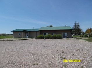 702 Amazon St, Wellfleet, NE 69170
