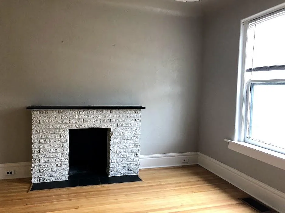 3 bed, 1600 sqft, $2,750 — Photo 2