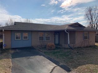 10810 N 6th St, Yukon, OK 73099