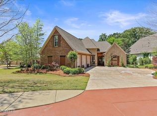 105 Vinca Dr, Madison, MS 39110