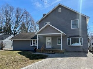 4214 Risedorph St, Burton, MI 48509