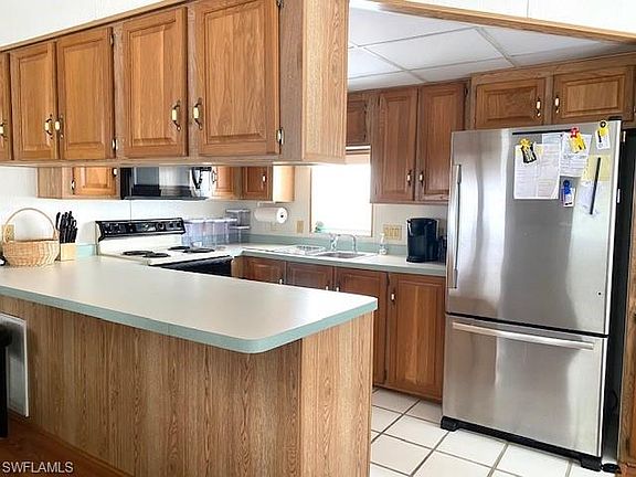 2nd image of 4731 Candlestick Ct W