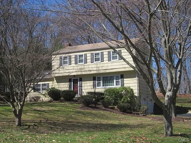 2nd image of 40 Sabina Rd