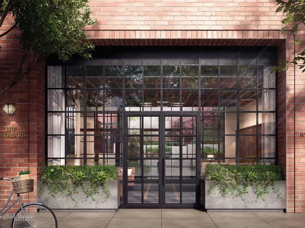 275 West 10th Street image 1 of 13