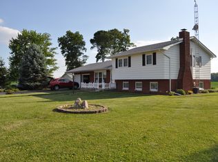 8770 N 700 E, Hope, IN 47246