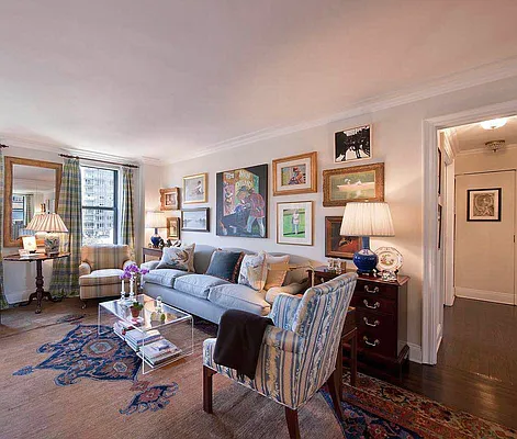 Rented by Douglas Elliman | media 7