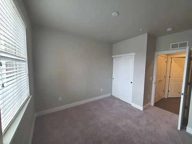981 S Sable Blvd #207 — Photo 6