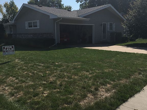 4th image of 1406 Grandview Dr