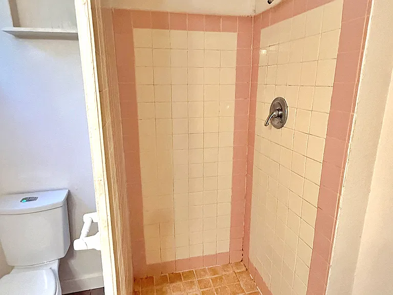 1240 N Wygant St — Photo 23