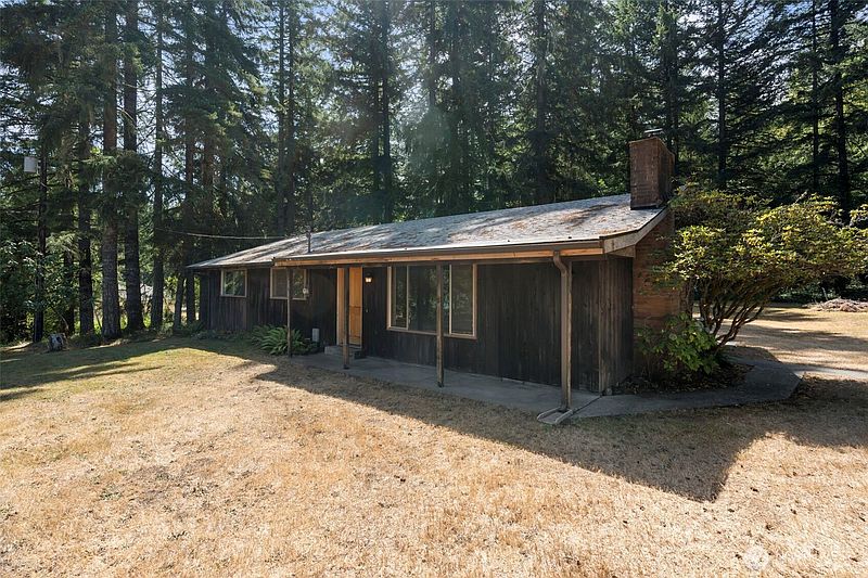 3rd image of 1835 Maple Valley Road SW