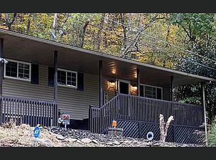 52772 Fisher Hill Rd, Clarington, OH 43915