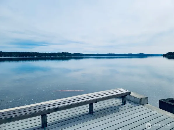 125 NE Lynnwood Loop, Belfair, WA 98528