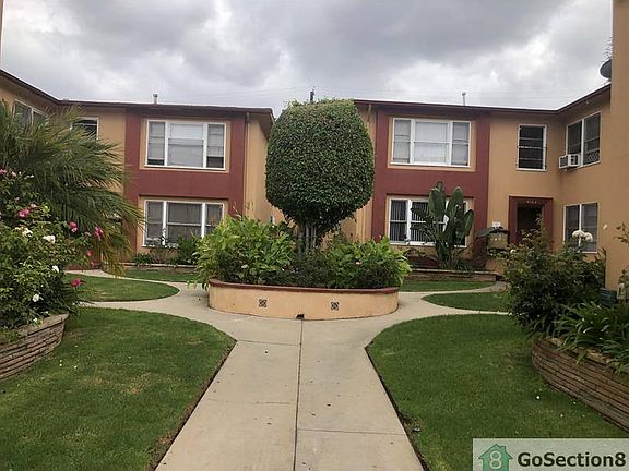 3rd image of 4164 Somerset Dr #10