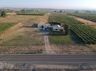 440 Gurley Rd, Granger, WA 98932