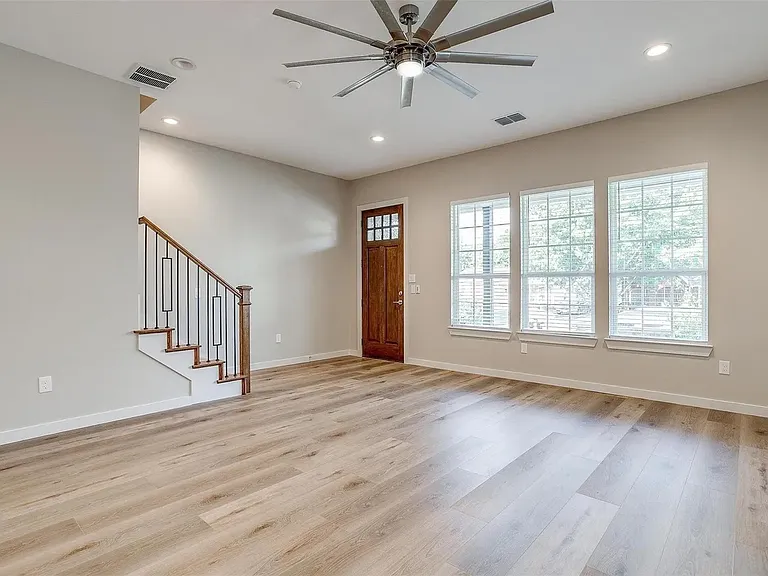 3303 Ryan Ave — Photo 9