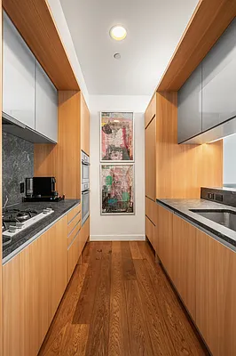 Rented by SERHANT. | media 2