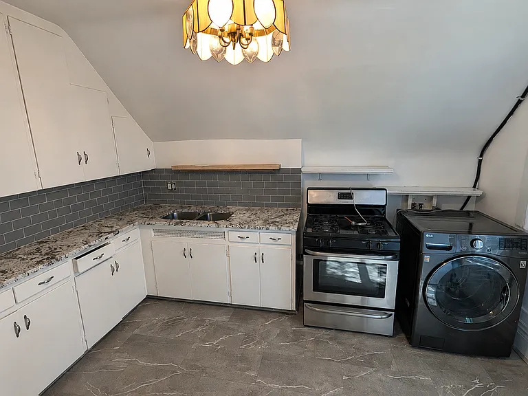 Newly Updated Kitchen