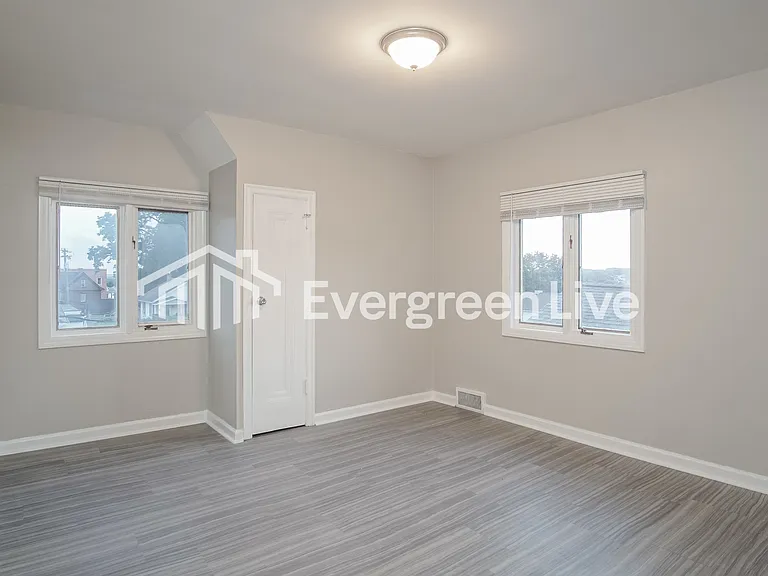 408 Tremont Ave — Photo 12