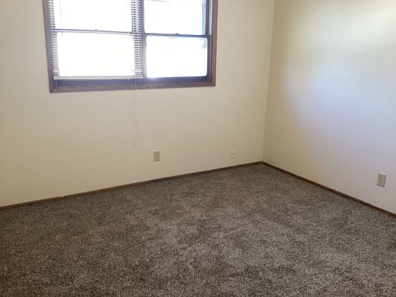 5th image of 9135-9137 N Swan Road