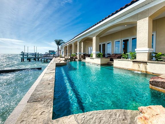 5th image of 1802 Bay Shore Dr
