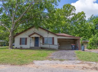 805 12th St NE, Paris, TX 75460